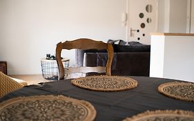 Appartement calme et spacieux avec terrasse à Issoire